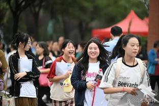 失误频频！中国女篮半场出现9次失误 王思雨&李缘各2次